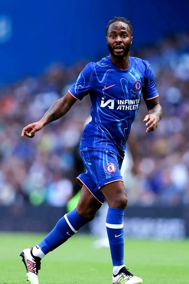 包含清晨切尔西调整名单以备荷甲,更衣室发声环节打磨,质疑声仍在,纪律约束更严格的词条 包含清晨切尔西调整名单以备荷甲,更衣室发声环节打磨,质疑声仍在,纪律约束更严格的词条