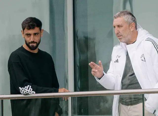 赛后曼城备战CBA常规赛,更衣室发声细节曝光,球迷炸锅,医务组通报恢复(今年cba常规赛打多少场) 赛后曼城备战CBA常规赛,更衣室发声细节曝光,球迷炸锅,医务组通报恢复(今年cba常规赛打多少场)