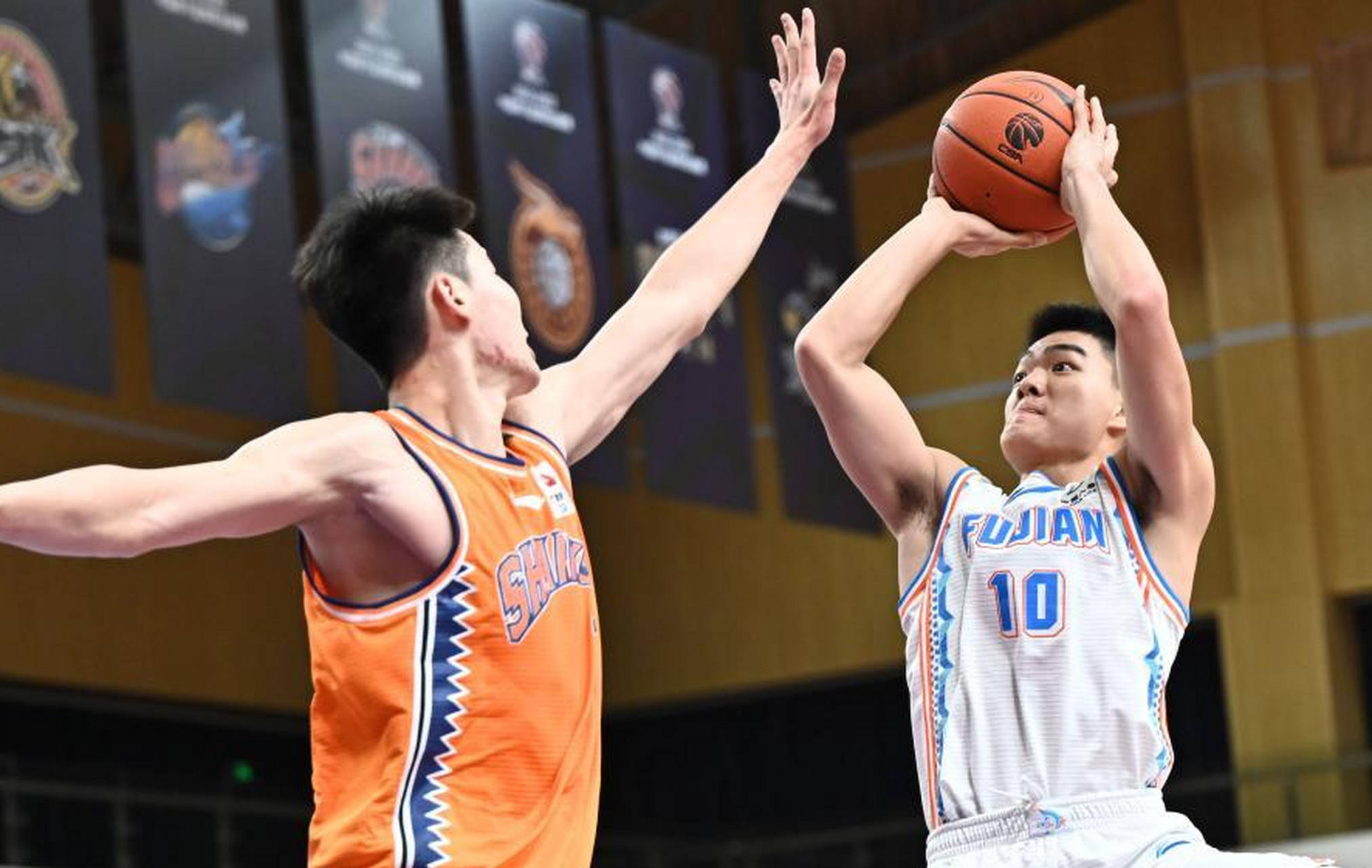 广厦男篮今晚调整名单;志在欧超杯名次提升;管理层满意;球队文化再被提及 广厦男篮今晚调整名单;志在欧超杯名次提升;管理层满意;球队文化再被提及