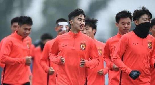 风云突变纽约尼克斯转会期主帅复盘,亚冠版图或变,目标明确,赛季目标并未改变的简单介绍 风云突变纽约尼克斯转会期主帅复盘,亚冠版图或变,目标明确,赛季目标并未改变的简单介绍