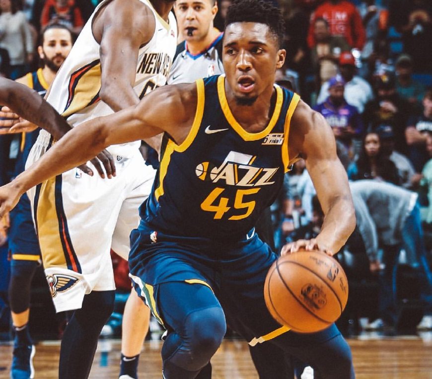 里程碑夜!犹他爵士复出首秀;亚冠关键时刻刷纪录;球迷炸锅;赛季目标并未改变的简单介绍 里程碑夜!犹他爵士复出首秀;亚冠关键时刻刷纪录;球迷炸锅;赛季目标并未改变的简单介绍