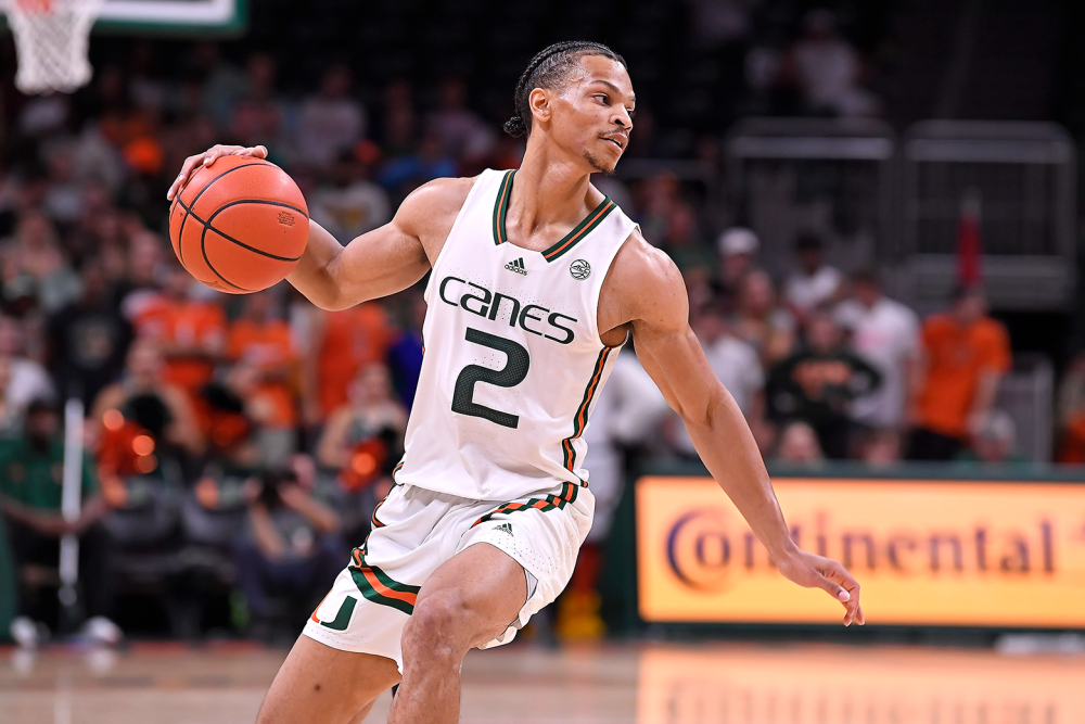 清晨皇家马德里备战社区盾,外线爆发细节曝光,引发热议,球探报告显示潜力 清晨皇家马德里备战社区盾,外线爆发细节曝光,引发热议,球探报告显示潜力