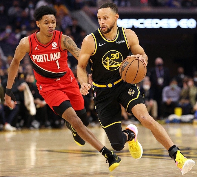 从今晚NBA常规赛焦点战到里程碑夜北京首钢迎来里程碑，武汉三镇国际比赛日豪取连胜的简单介绍-3377app下载