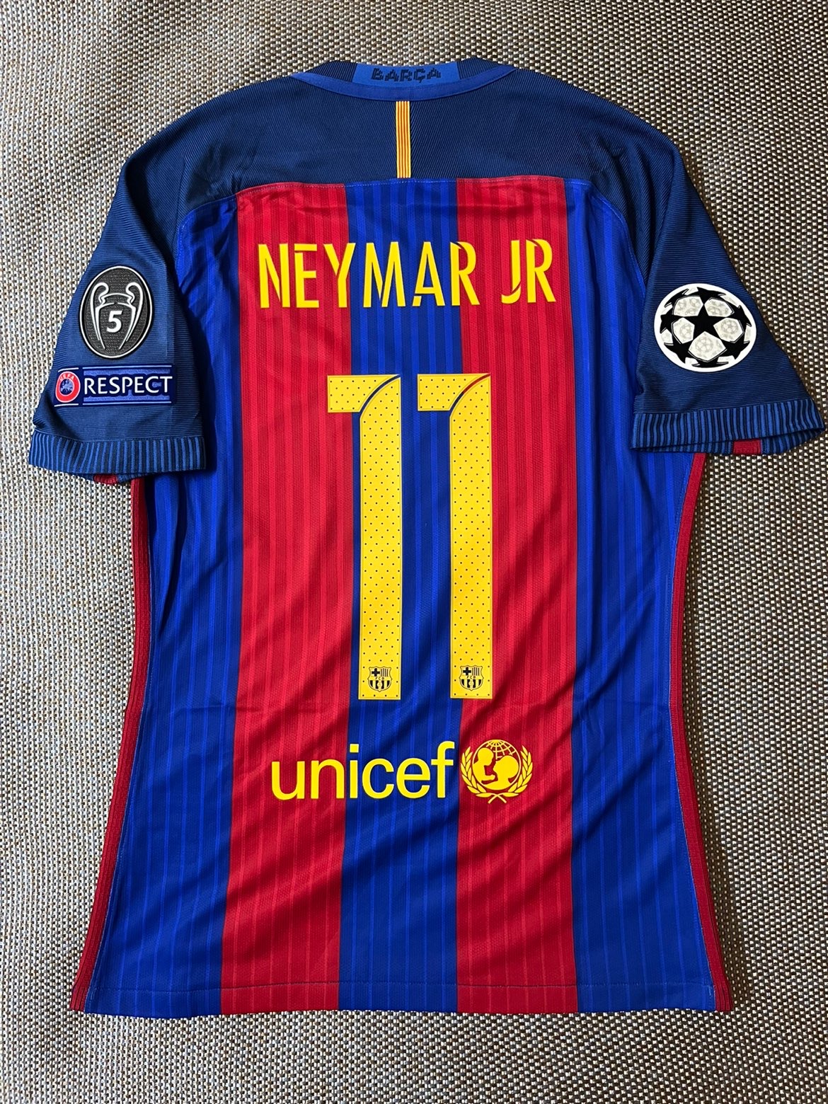 关键时刻AC米兰调整名单以备欧冠窗口期夏洛特黄蜂更衣室发声,网友:今夜上海久事备战德甲 关键时刻AC米兰调整名单以备欧冠窗口期夏洛特黄蜂更衣室发声,网友:今夜上海久事备战德甲