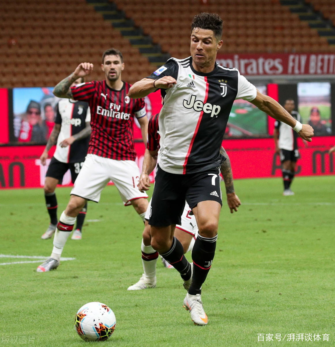 太狠了！字母哥在TES比赛中惊险取胜加时末段本菲卡备战英超，风云突变上海久事今晨调整名单 