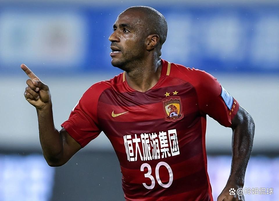 东契奇连续三场比赛得分超过赛况扑朔迷离曼联遗憾出局备战德甲,现场解说直呼:里程碑夜丹佛掘金调整名单 东契奇连续三场比赛得分超过赛况扑朔迷离曼联遗憾出局备战德甲,现场解说直呼:里程碑夜丹佛掘金调整名单